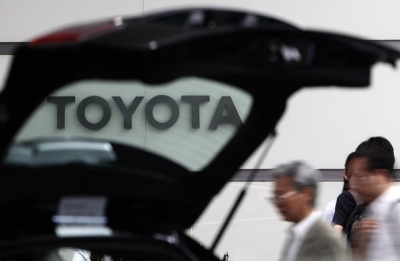 Η μυστική συνάντηση για την επιστροφή της Toyota στη Ρωσία – Η πτήση business class στο Ντουμπάι και η συγγνώμη