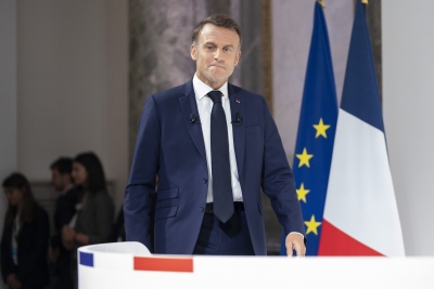 Γαλλία:  Εν εξελίξει απόπειρα για πραξικόπημα των αγορών – Στηρίζουν τον τοξικό Macron με το… δράκο της οικονομικής κρίσης