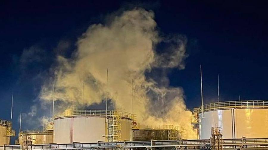 Πυρκαγιά σε ρωσικές δεξαμενές πετρελαίου στο Rostov, μετά από ουκρανική επίθεση με drone