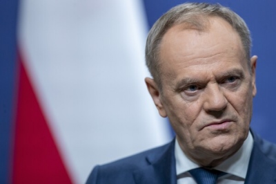 Tusk κατά Scholz: Κανένα τηλεφώνημα δεν μπορεί να σταματήσει τον Putin