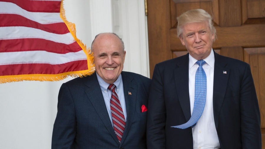 Giuliani (δικηγόρος Trump): Δεν αποκλείεται να έγιναν και άλλες πληρωμές σε γυναίκες για να μη μιλήσουν κατά του Trump