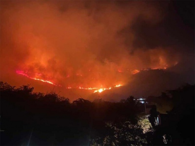 Σαρωτικές πυρκαγιές στην Κολομβία μετέτρεψαν σε στάχτη πάνω από 90.000 στρέμματα