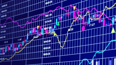 Πιέσεις σε τράπεζες -5% λόγω 6μηνου, MSCI επέδρασαν στο ΧΑ -0,48% στις 726 μον. στηρίξεις από ΟΠΑΠ – Βαρύ κλίμα στα ομόλογα 4,44%.