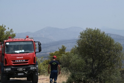Θεσσαλονίκη: Υπό μερικό έλεγχο η φωτιά πλησίον του οικισμού «Αγία Σοφία»