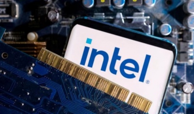 Κατάρρευση 20% για τη μετοχή της Intel - Απολύει 15.000 εργαζόμενους