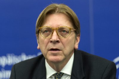 Verhofstadt (EE): Δεν έχει σημειωθεί αρκετή πρόοδος στις διαπραγματεύσεις για το Brexit