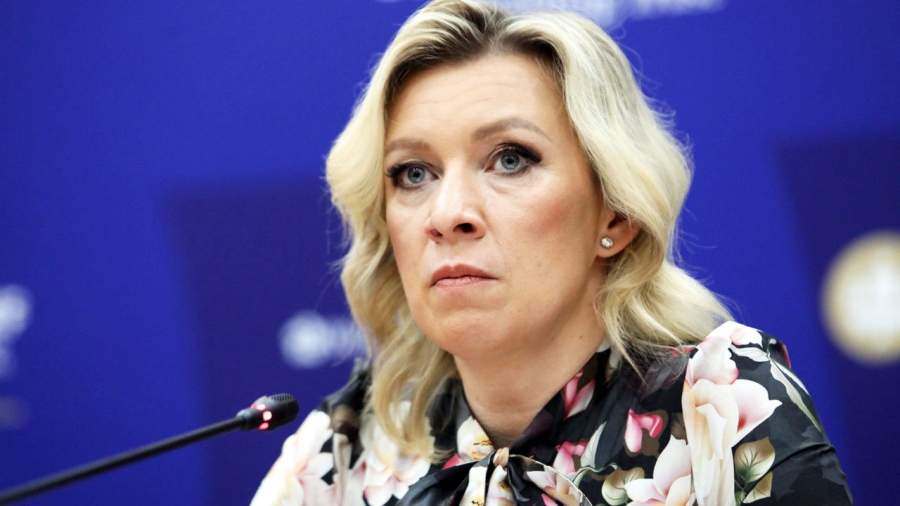 Ποταμός Zakharova: Ο Zelensky κάνει ανθρωποθυσίες για να σώσει το τομάρι του - Βυθισμένη στα χρέη προς τη Δύση η Ουκρανία