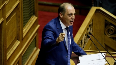 Βελόπουλος: Αν μεγαλώνατε την Ελλάδα έστω και κατά ένα εκατοστό, θα ψηφίζαμε τη συμφωνία