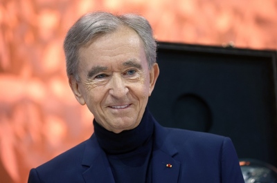 Ο Bernard Arnault της LVMH και η Red Bull αγοράζουν την Paris FC