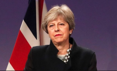 May (Βρετανία): Η ΕΕ πρέπει να εξελίξει τις θέσεις της για το Brexit ώστε να επιλυθούν τα προβλήματα