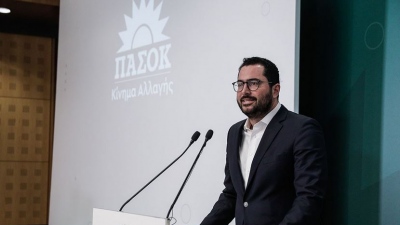 Σπυρόπουλος: Αδύναμη η κυβέρνηση να συγκρουστεί με συμφέροντα και κατεστημένα που κρατούν τις τιμές στην κορυφή