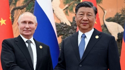 Xi σε Putin: Ρωσία και Κίνα προχωρούν χέρι - χέρι - Προώθηση της «παγκόσμιας ειρήνης»