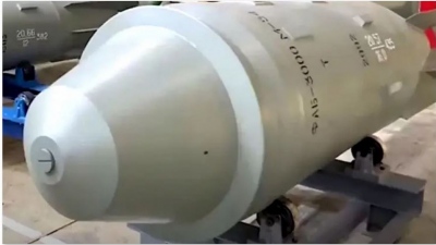 Οι Ρώσοι διαλύουν τους Ουκρανούς με βόμβες ολίσθησης FAB 3000