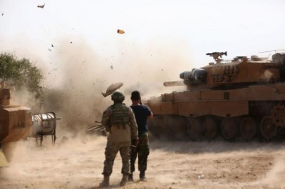 Συρία: Η ρωσική στρατονομία κατέλαβε βάση κοντά στη Ράκα που ελεγχόνταν από τους Αμερικανούς στρατιώτες