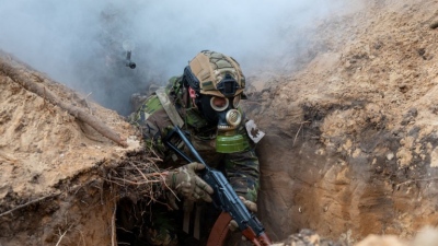 Ryabkov (Ρωσία): Η Ουκρανία σε συνεννόηση με τις ΗΠΑ συνεχίζει να χρησιμοποιεί χημικά όπλα – Ανακαλύψαμε χημικό εργοστάσιο κοντά στο Donbass