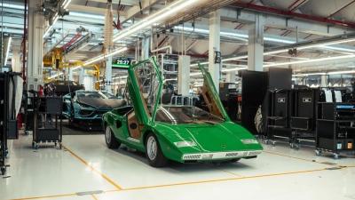 Lamborghini: 50 χρόνια από την παραγωγή της πρώτης Countach!