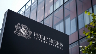 Ο αμερικανικός γίγαντας καπνού «Philip Morris» κλείνει 2 εργοστάσια στη Γερμανία – «Οι Ευρωπαίοι κόβουν το κάπνισμα ή ατμίζουν»