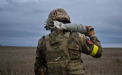 Chuck Schumer (Βουλή ΗΠΑ): Η Ουκρανία τελειώνει από πυρομαχικά
