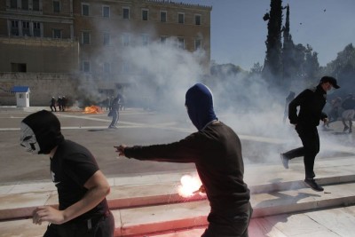Πανεκπαιδευτικό συλλαλητήριο: Σε συλλήψεις μετατράπηκαν οι 2 προσαγωγές από τα επεισόδια στην Αθήνα