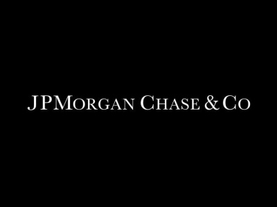 JP Morgan: Αύξηση μισθών και προσλήψεων, στο πλαίσιο επενδυτικού πλάνου 20 δισ. δολ.