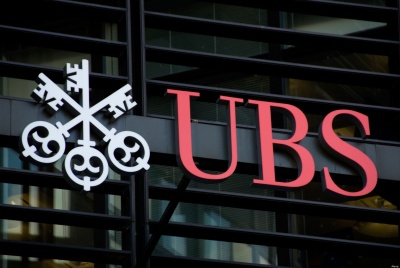 UBS: Ο εμπορικός πόλεμος θα βλάψει τα βιομηχανικά εμπορεύματα - Επενδύστε σε χρυσό