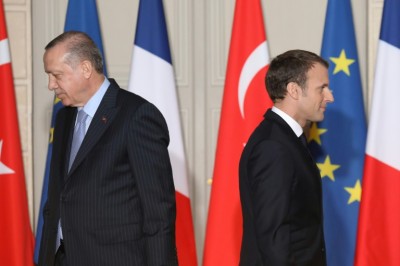 Erdogan κατά Macron: Εύχομαι η Γαλλία να τον ξεφορτωθεί το συντομότερο δυνατόν