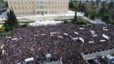 Οργή λαού για το δυστύχημα των Τεμπών - Συγκεντρώσεις σε πάνω από 300 πόλεις σε Ελλάδα και εξωτερικό