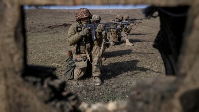 Ουκρανία: Το Κίεβο κατηγορεί τις ρωσικές δυνάμεις για ... αποκεφαλισμό  στρατιώτη