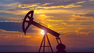 Σε υψηλό 8 μηνών το πετρέλαιο, ελπίδες για ανάκαμψη της ζήτησης – Στα 47,9 δολ. το Brent, 44,9 δολ. το WTI
