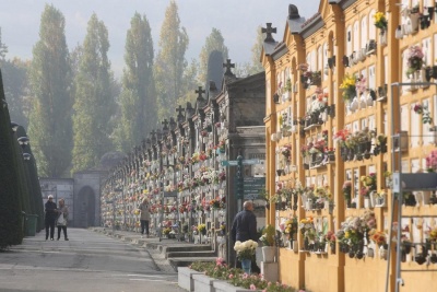 Ιταλία: Κάθε μισή ώρα κηδεύεται κι ένα θύμα του κορωνοϊού - Κλείνουν νεκροταφεία λόγω έλλειψης χώρου
