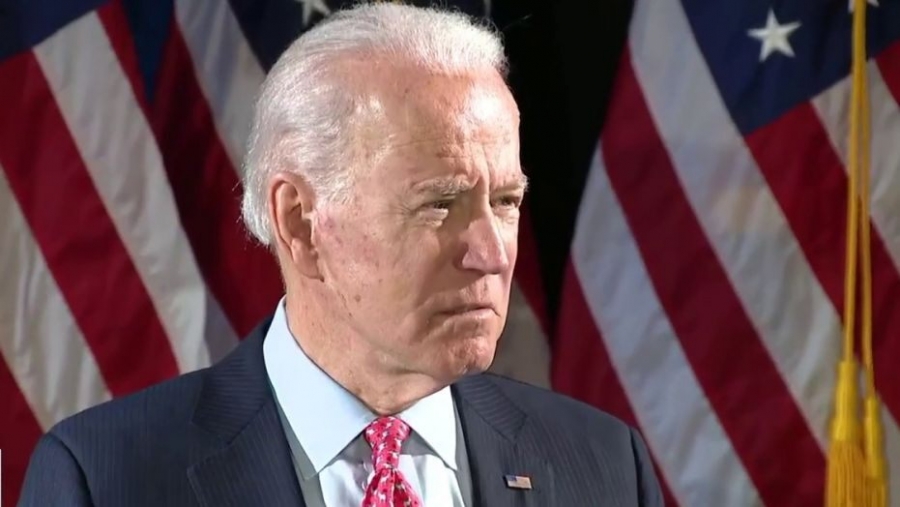 O Joe Biden υπογράφει διάταγμα υπέρ της χρηματοδότησης ΜΚΟ που προσφέρουν υπηρεσίες άμβλωσης