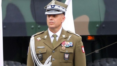 Rzeczpospolita (Πολωνικό ΜΜΕ): Ο στρατηγός Jakubczyk ανακλήθηκε από το αρχηγείο του ΝΑΤΟ για ομοφοβία