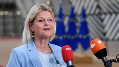 Claudia Tanner (Υπουργείο Άμυνας Αυστρίας): Ανακοίνωσε ότι το ΝΑΤΟ έχει ξεπεράσει την κόκκινη γραμμή