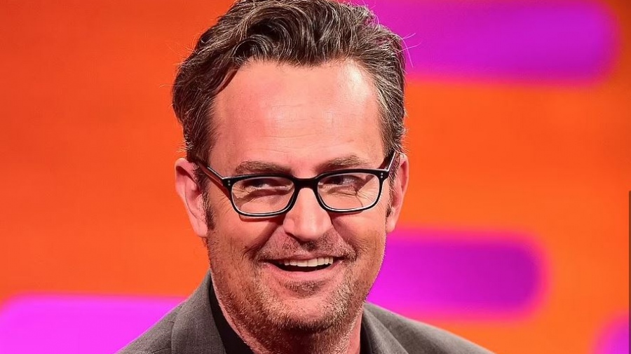 Ανατροπή στον θάνατο του Matthew Perry: Συνελήφθησαν ο βοηθός του, η «βασίλισσα της κεταμίνης», δύο γιατροί, ένα «βαποράκι»