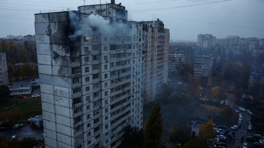 Φόβοι για μεγάλη αεροπορική επίθεση της Ρωσίας στην Ουκρανία - ΗΠΑ και  Ελλάδα κλείνουν τις πρεσβείες στο Κίεβο