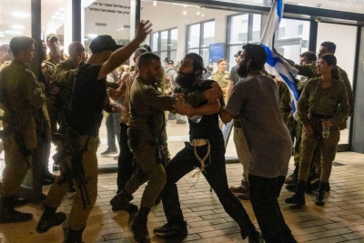 Σήψη στο Ισραήλ - Βίαιες διαδηλώσεις υπέρ στρατιωτών που συνελήφθησαν για βιασμό Παλαιστίνιου
