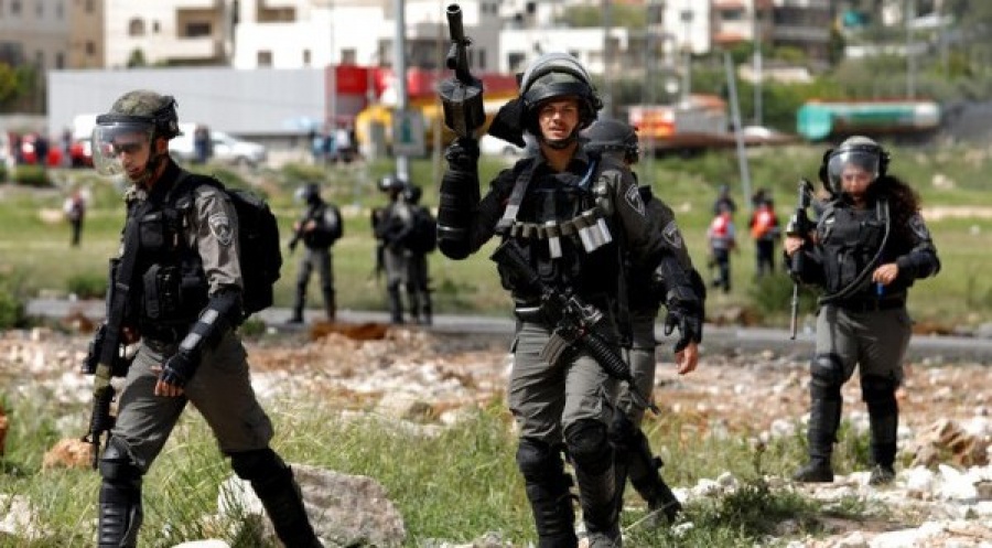Ο ισραηλινός στρατός απέκλεισε τη Ραμάλα