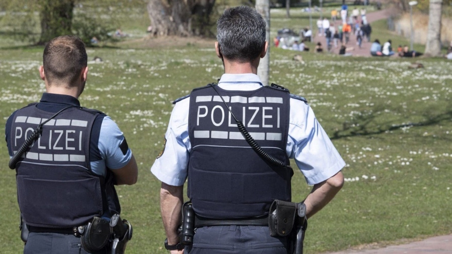 Γερμανία: Πρωταθλητές στις ένοπλες επιθέσεις με μαχαίρι οι μετανάστες από Συρία και Αφγανιστάν – Για απελάσεις πιέζει η αντιπολίτευση