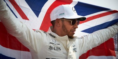 Τι σχέση έχει ο Παγκόσμιος Πρωταθλητής Lewis Hamilton με τα Paradise Papers;