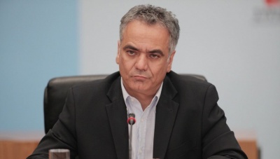 Σκουρλέτης: Ο Καμμένος ξεφεύγει από κάποια όρια