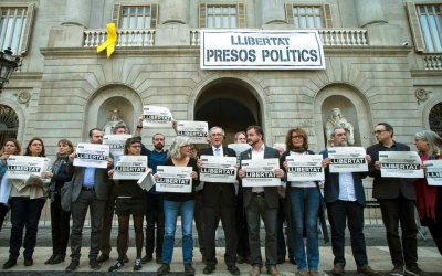 Βαρκελώνη: Καταλανοί Δήμαρχοι στις διαδηλώσεις υπέρ της Ανεξαρτησίας