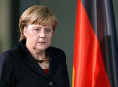 Merkel (Γερμανία): Βάζει φρένο στη χαλάρωση των μέτρων