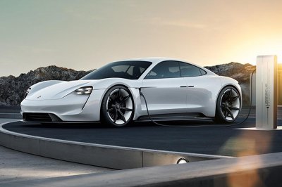 Έρχεται η πρώτη φουλ ηλεκτρική Porsche το 2019!