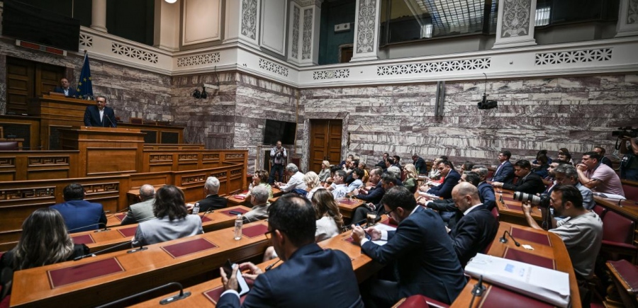 Στους 31 βουλευτές ο ΣΥΡΙΖΑ, ισοπαλία με ΠΑΣΟΚ  - Ανεξάρτητοι οι Αυλωνίτης, Μάλαμα και Χρηστίδου