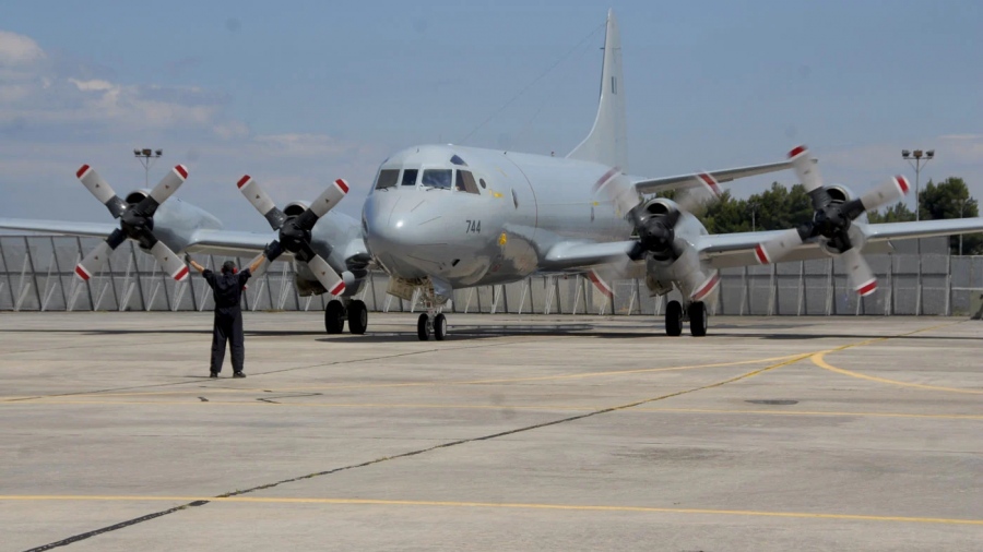 Το σκάνδαλο 500 εκατ. δολ. στο Πολεμικό Ναυτικό - Η ΝΔ δείχνει Αποστολάκη και ο ναύαρχος Δένδια, Μητσοτάκη, Σαμαρά, Βενιζέλο, Καμμένο