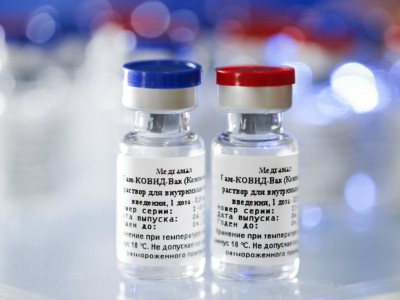 Ρωσία: Αρχίζει η τρίτη φάση των κλινικών δοκιμών του εμβολίου κατά της Covid - 19
