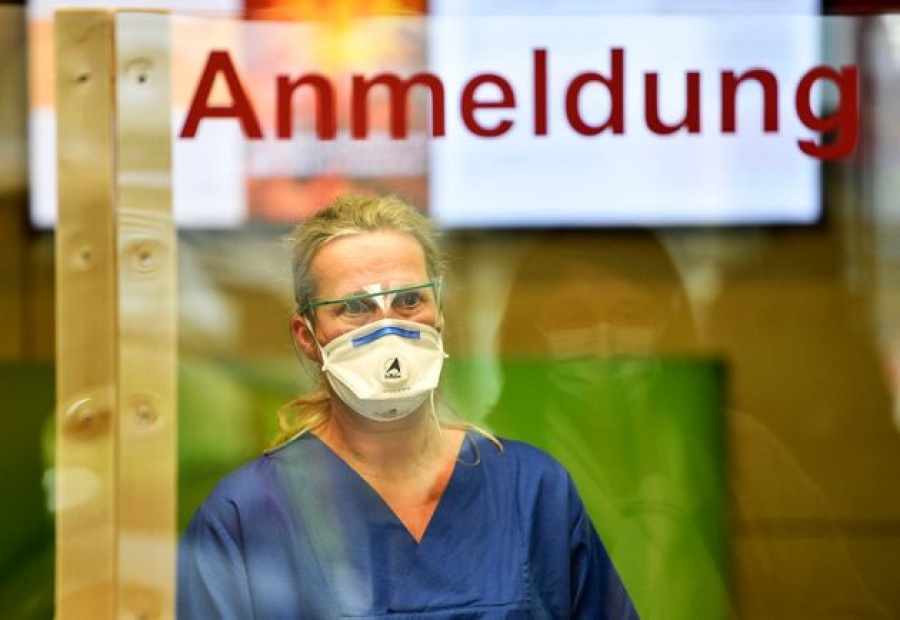 Γερμανία: Παραμένει πτωτικός ο ρυθμός του κορωνοιού -184 νέα θύματα, 4.294 συνολικά