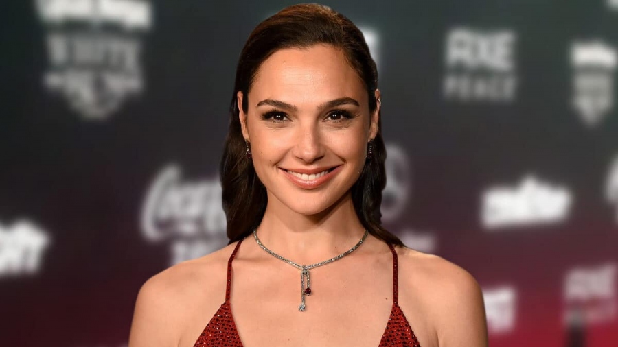 Η Gal Gadot αποκάλυψε ότι της βρήκαν έναν τεράστιο θρόμβο στον εγκέφαλο ενώ ήταν έγκυος