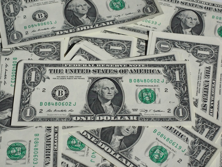 Νέα πτώση για το δολάριο ΗΠΑ, εν μέσω αυξημένης γεωπολιτικής έντασης
