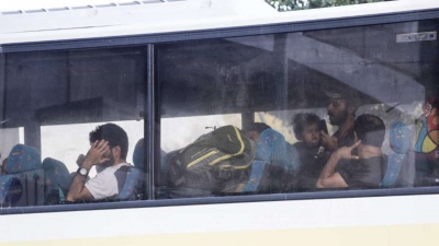 Γιαννιτσά: 30 κάτοικοι εμπόδισαν την εγκατάσταση προσφύγων σε ξενοδοχείο - Επέμβαση της αστυνομίας